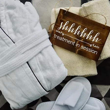 Отель Design Neruda 4*