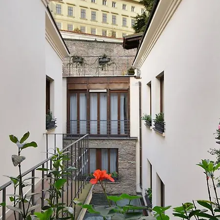Design Neruda
