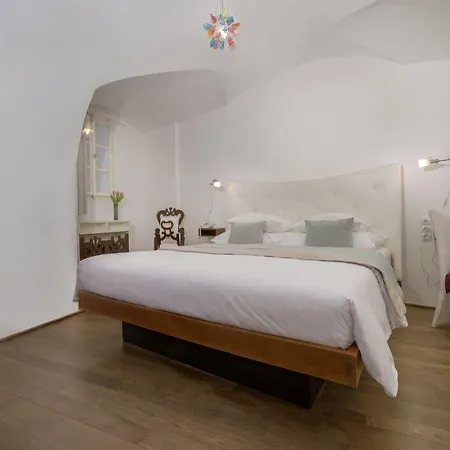 Design Neruda Hotel 4*