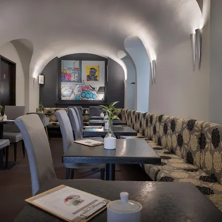 Design Neruda Hotell 4*