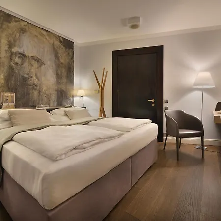 Design Neruda Hotel 4*